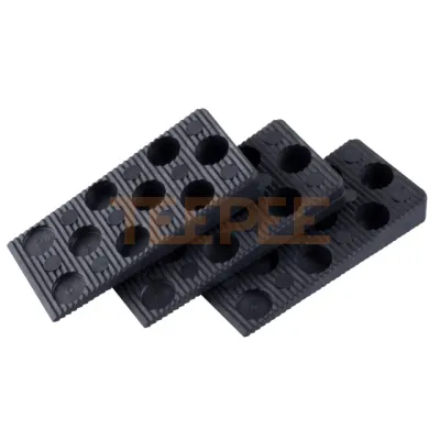 FESTA klínok plastový